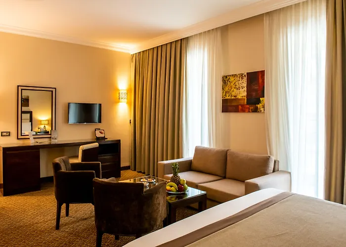 Lancaster Raouche Hotel